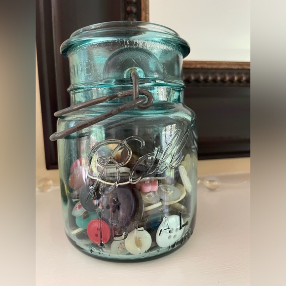 Vintage Other - Vintage Blue Mason Jar Button Collection❤️